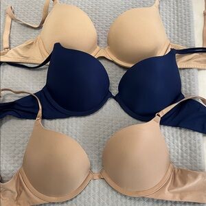 Victoria secret Bras bundle of 3 push ups